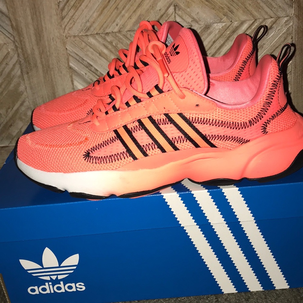 Adidas “Haiwee” Running Shoes BRAND NEW